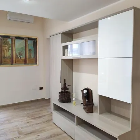 La Casa Delle Sorprese Apartment Trani